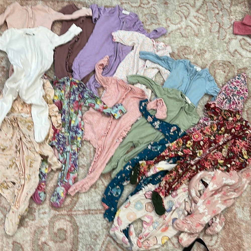Bundle of 18 pajamas bamboo size 0-3